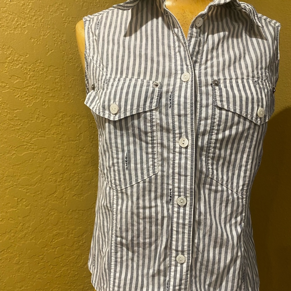 Fendi sleeveless shirt